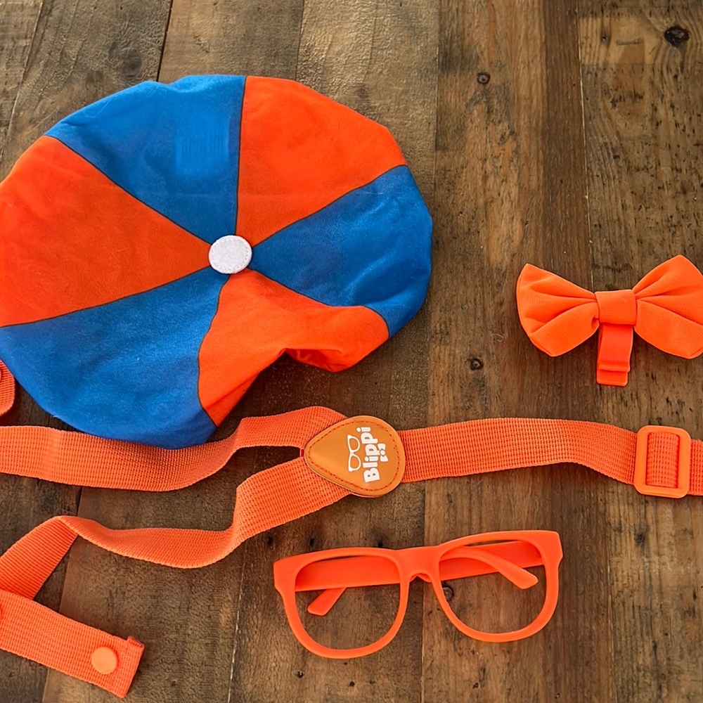 Blippi accessory set for Halloween or dress up